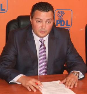 Aberant: În numele crizei, PDL-istul Corcheş vrea alianţă locală cu liberalii, dar le jinduieşte funcţiile